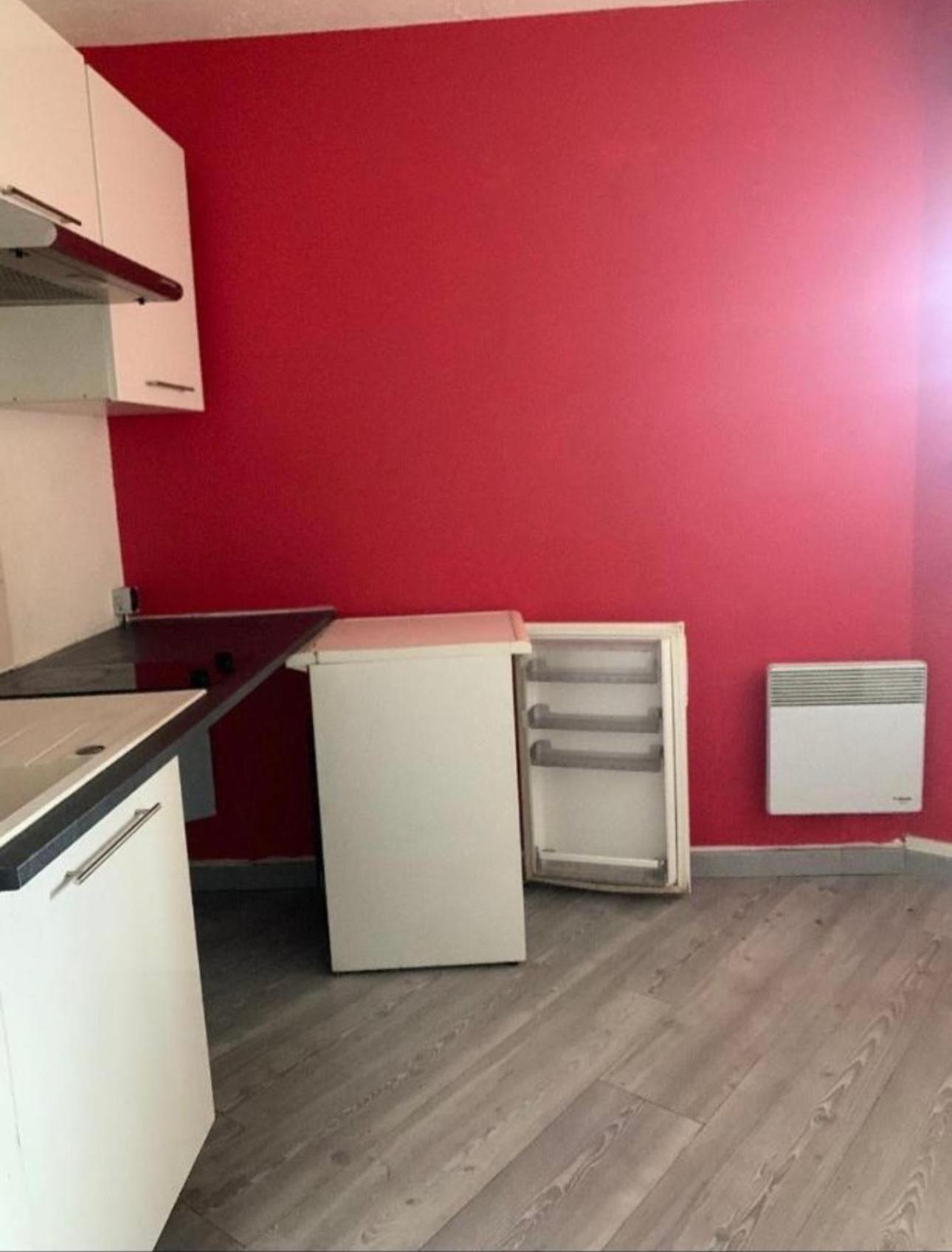 14e Apartment *